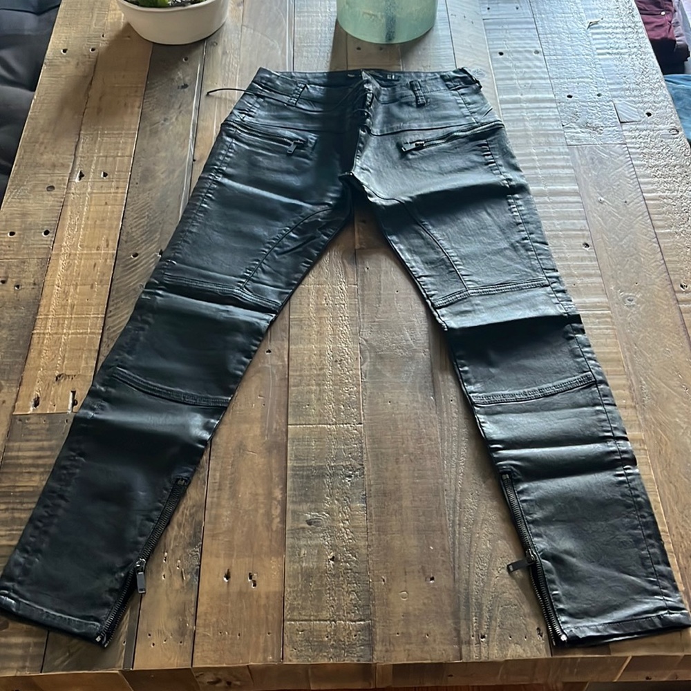Zara - women’s slim fit - rocker vibe pants